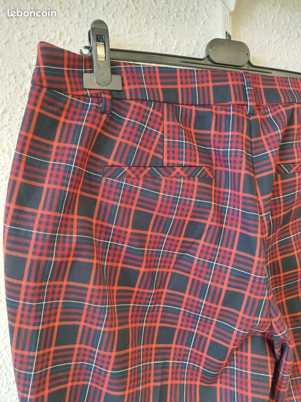 Pantalon à carreaux tartan rouge et bleu marine — s.Oliver (T46 / XXL) (image 4)