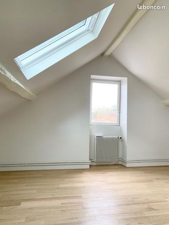 Maison a louer plaisir - 5 pièce(s) - 118 m2 - Surfyn