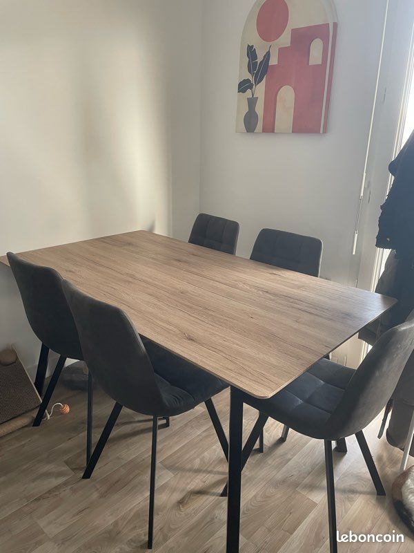 Table à manger (image 1)