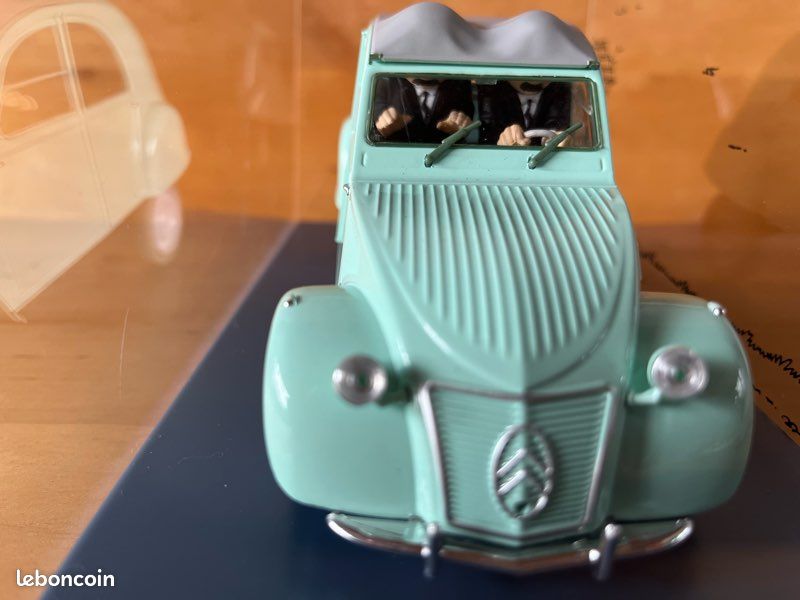 Voiture Tintin Hachette 1/24° N°10 – Collection – Fascicule & Boîte