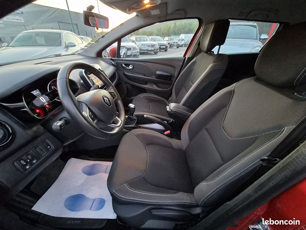 Renault CLIO IV ESTATE 1.5 DCI 75CH ENERGY BUSINESS (image 15)