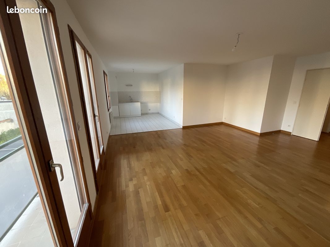 Appartement a louer bourges - 3 pièce(s) - 76 m2 - Surfyn