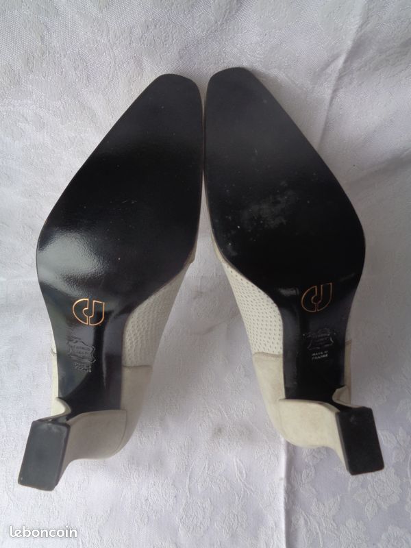 Escarpins CHARLES JOURDAN - Beige Et Rose, Mélange De Matières - Taille 37 (6.5) - Neufs Avec Boîte ZC917
