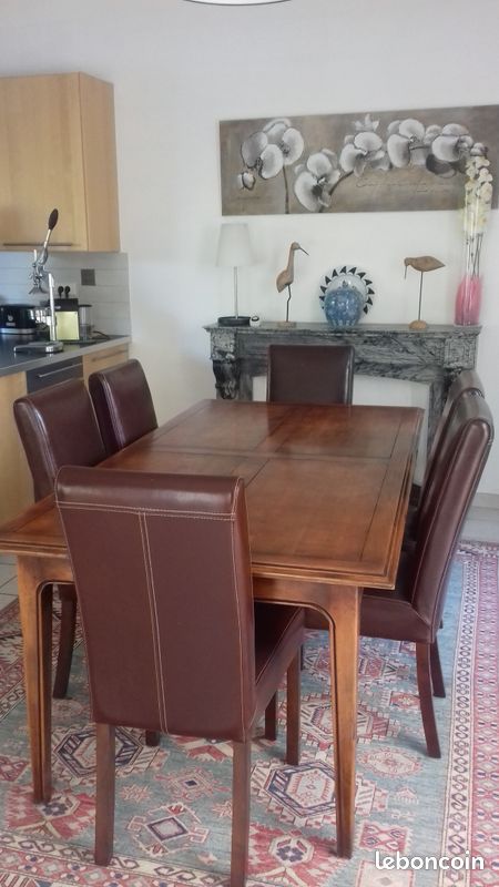 Grande table familiale (image 1)