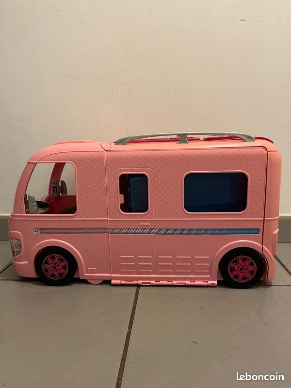 Camping car Barbie (image 1)