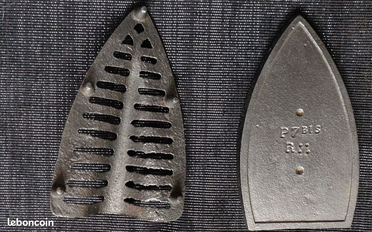 ANCIENS FERS A REPASSER en fonte et Accessoires - Collection