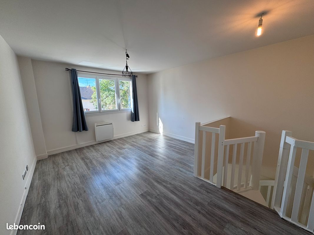 Appartement 2 pièces 46 m² · à Émerainville · 46 m² · 830 €