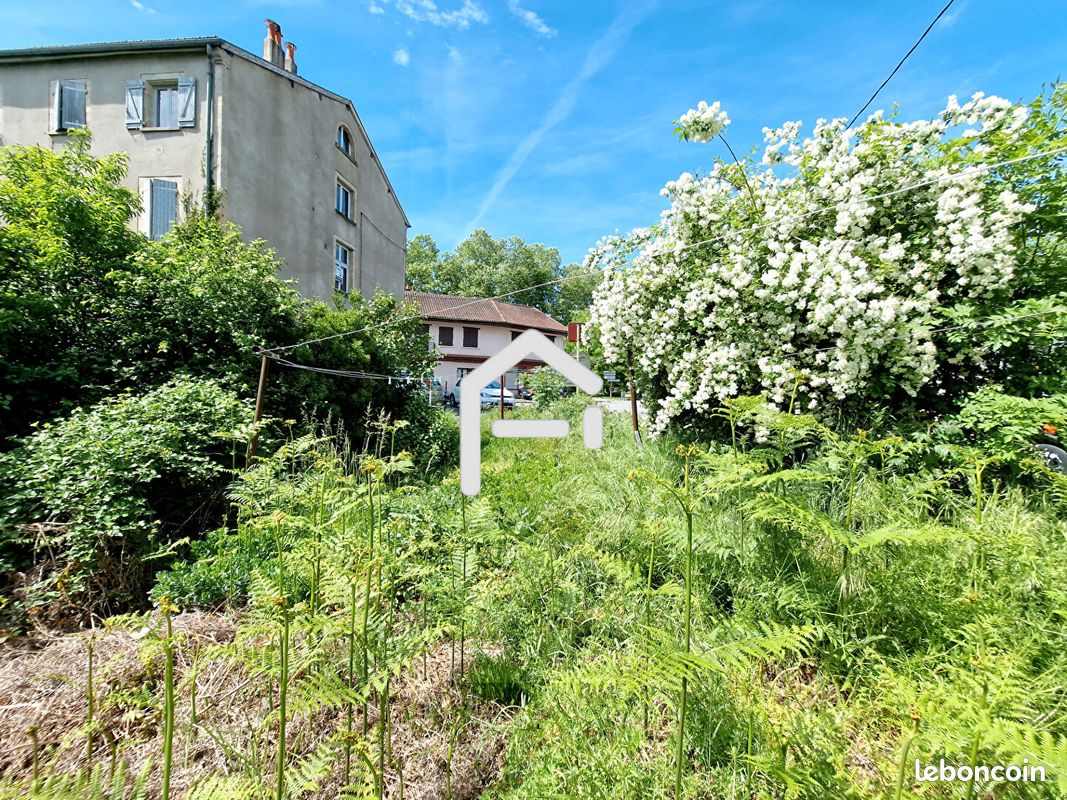 Immeuble 392 m² · à Cransac · 392 m² · 136 000 €