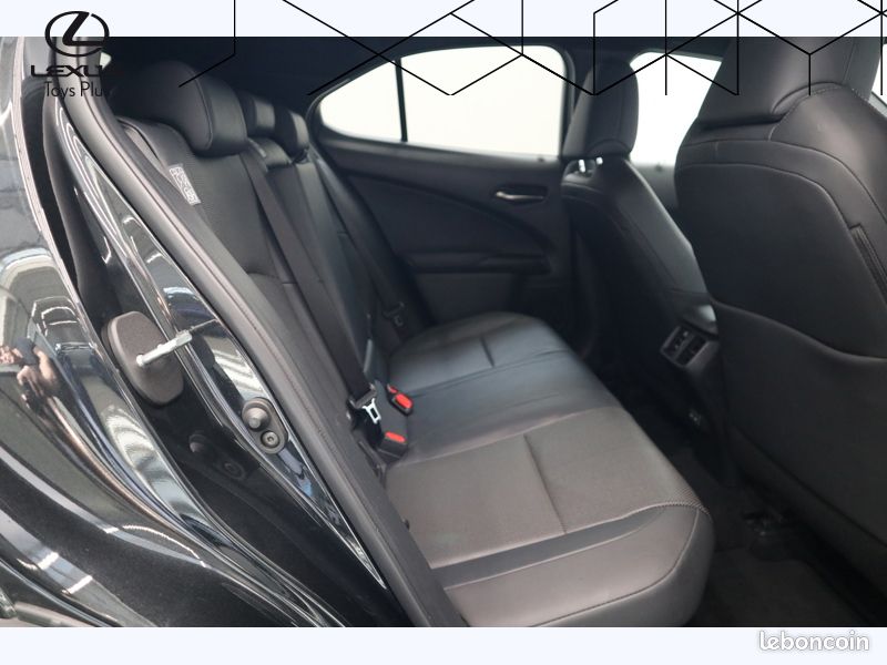 Lexus UX 250H 2WD Luxe techno (image 23)