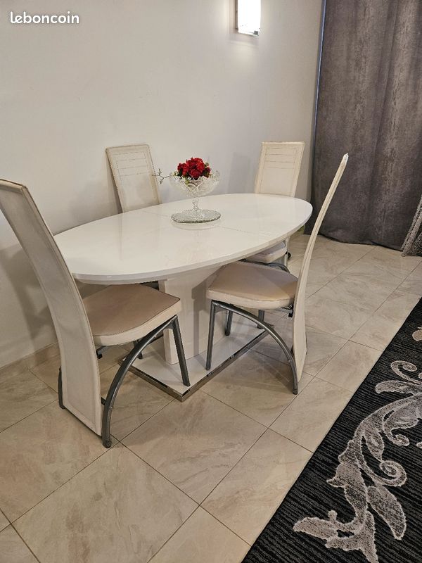 Je vends ma table a mange (image 1)