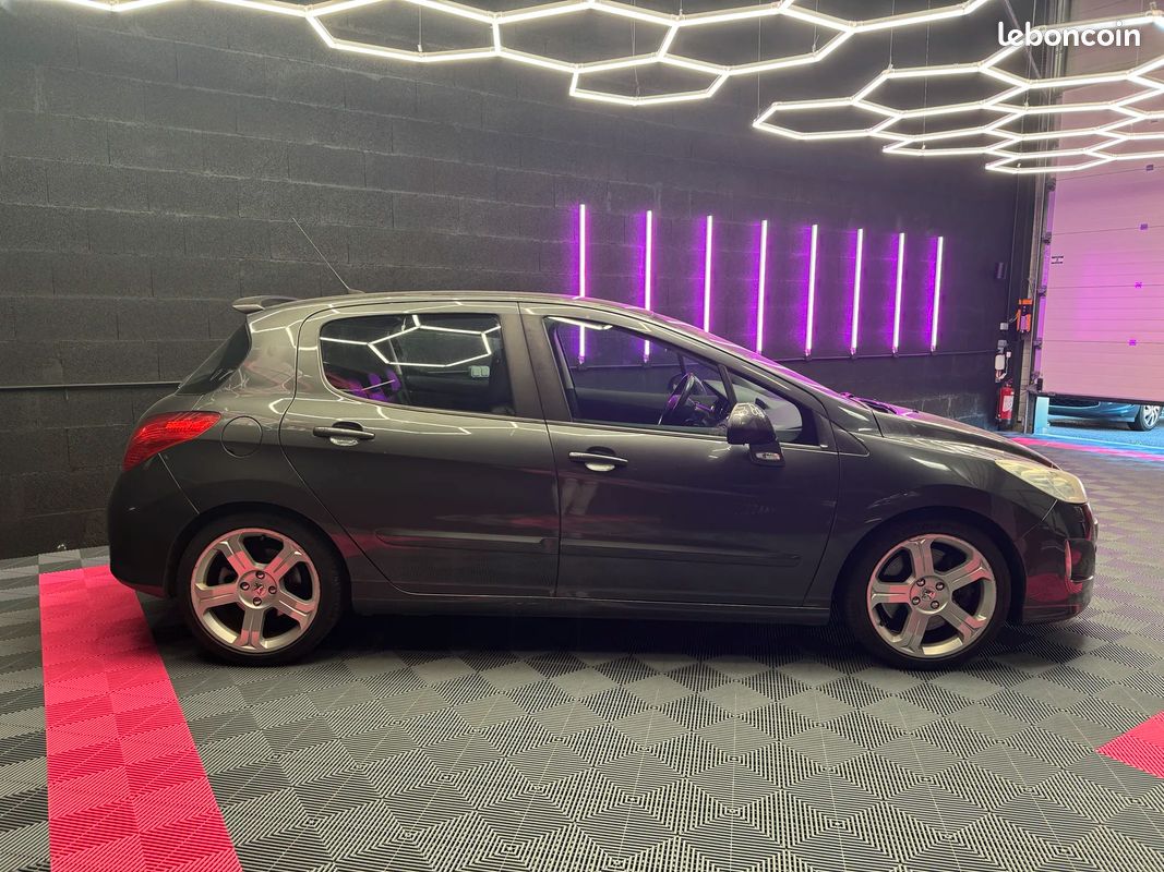 PEUGEOT 308 1.6 THP 200ch GTi (image 5)