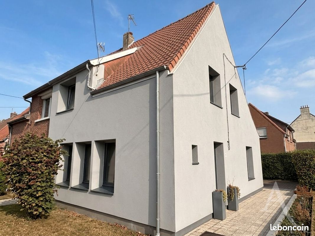 Maison 5 pièces 81 m² · à Longuenesse · 81 m² · 203 750 €