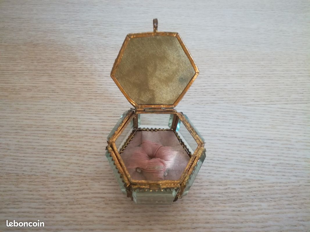 Boîte à Bijoux Hexagonale Verre Biseauté - Souvenir De Notre Dame - Napoléon III - Décoration