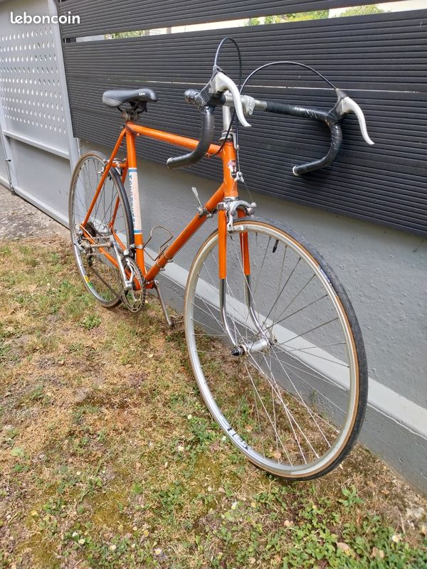 Ancien Vélo Velo De Course Motobecane Peinture Vélo Motobecane
