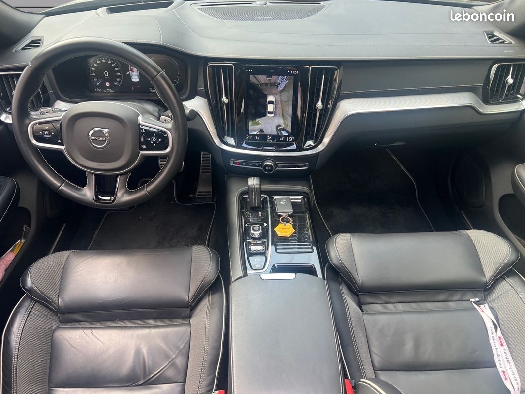VOLVO S60 T8 Twin Engine 318 + 87 ch Geartronic 8 Polestar Engineered, Toit Ouvrant, Sièges et Volant Chauffa (image 4)