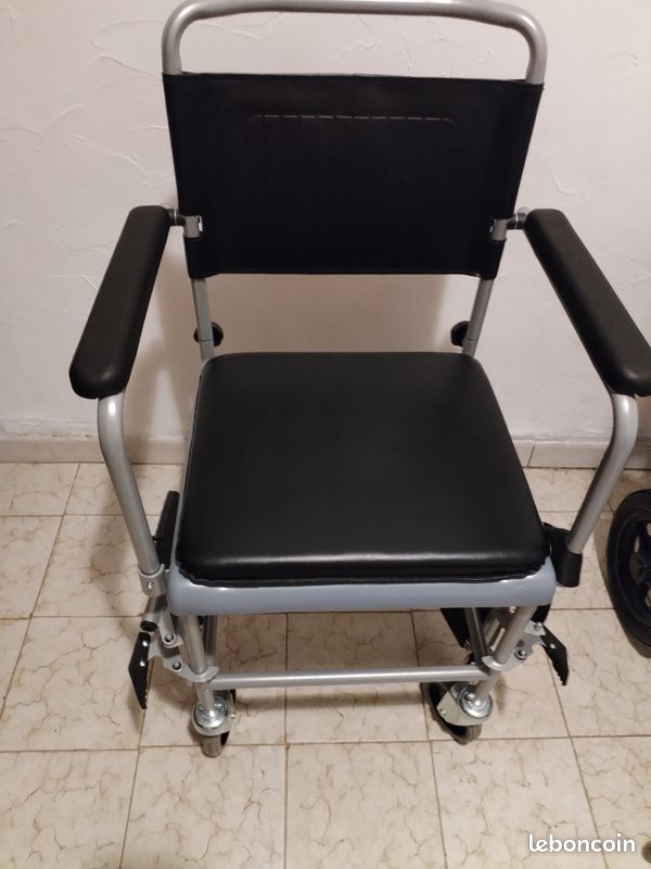 Fauteuil garde robe (image 1)
