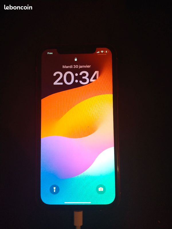 Iphone 11 (image 1)