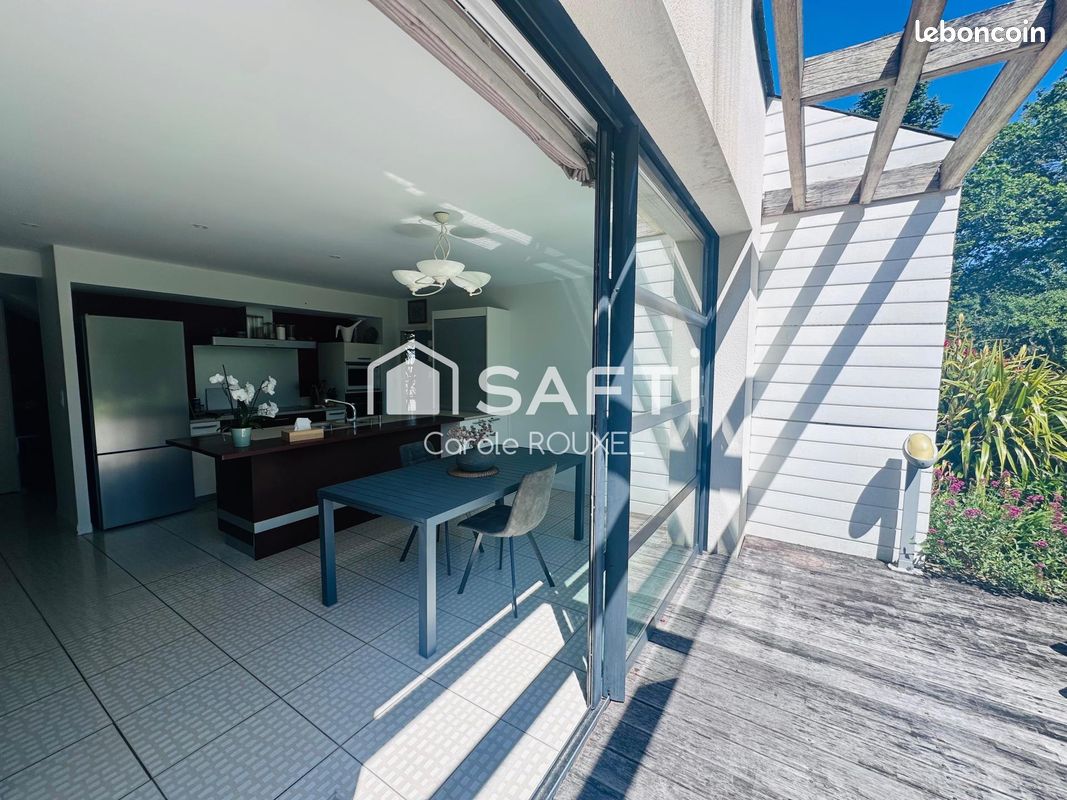 Villa 8 pièces 220 m² (image 8)
