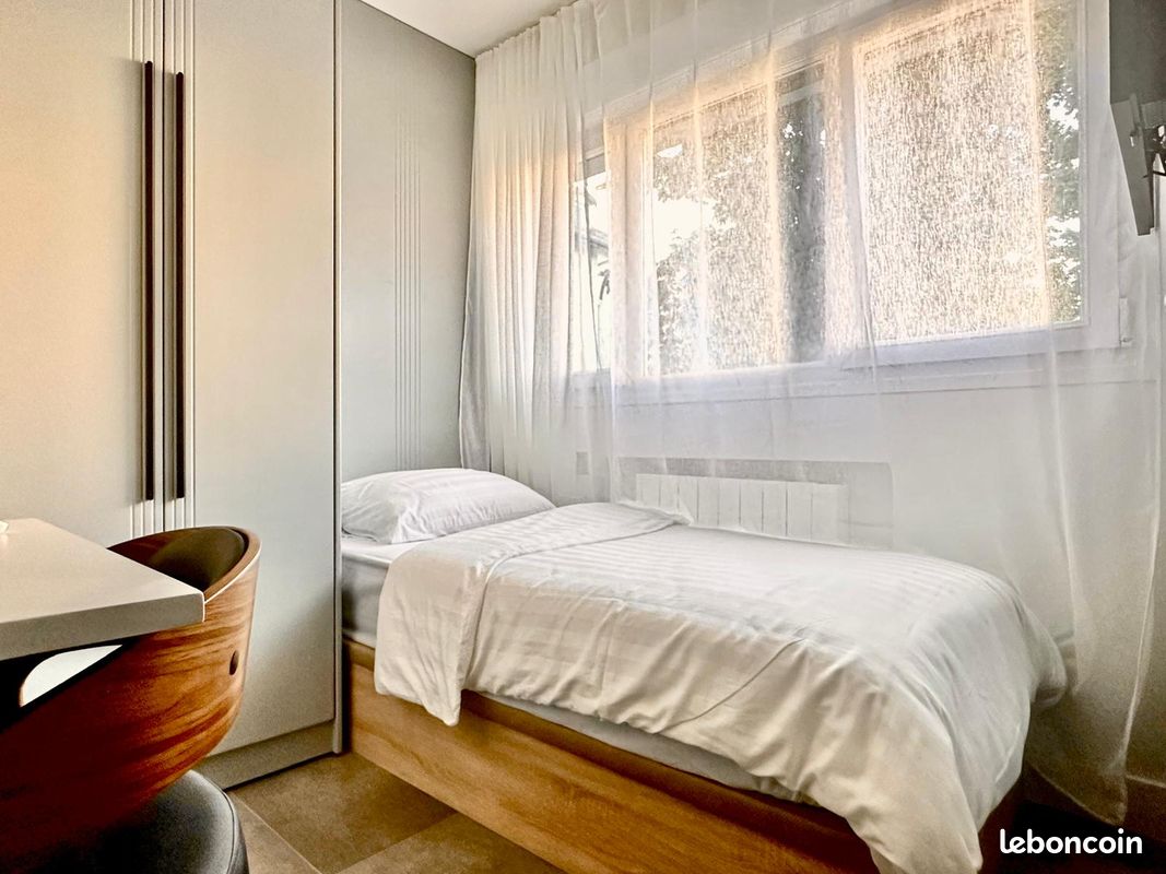 Appartement 1 pièce 15 m² · à Annemasse · 15 m² · 950 €/mois