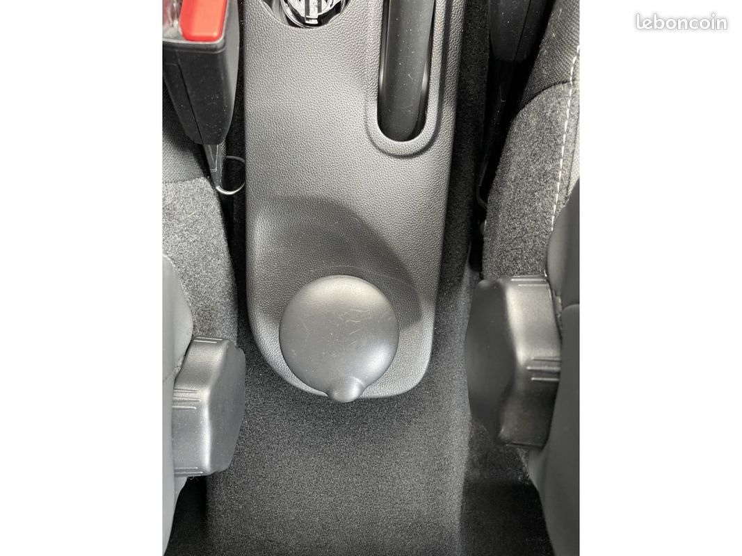 RENAULT CLIO 1.5 Energy dCi / 11 000 km / 75 Ch / Finition Trend / 1ère main (image 28)