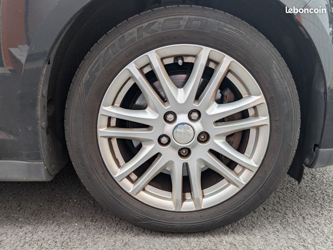 FORD C-MAX 1.6 TDCI 115 FAP SS Business Nav 7 PLACES (image 21)
