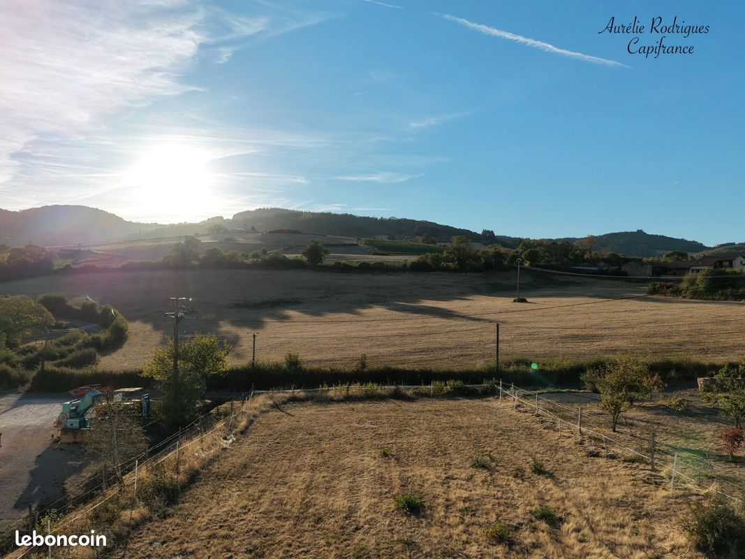 Terrain 892 m² Serrieres · à Serrières · 68 000 €