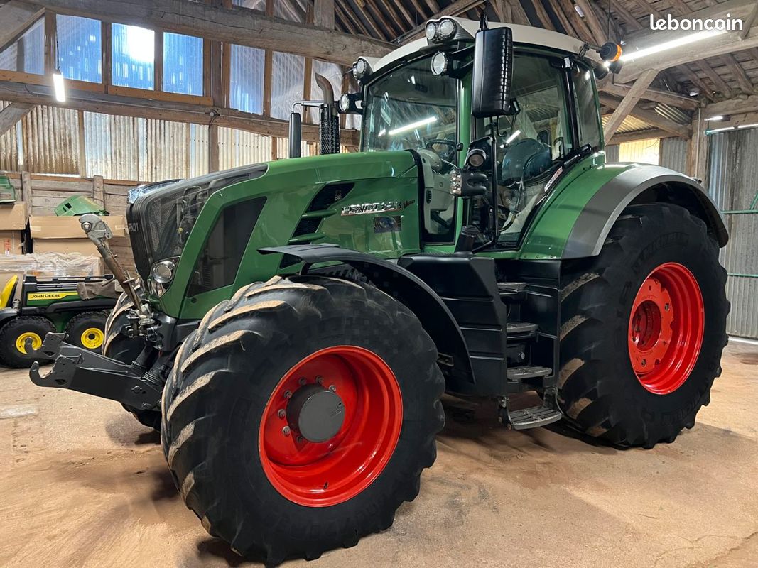 Fendt 828 VARIO SCR PROFI PLUS - Tracteurs