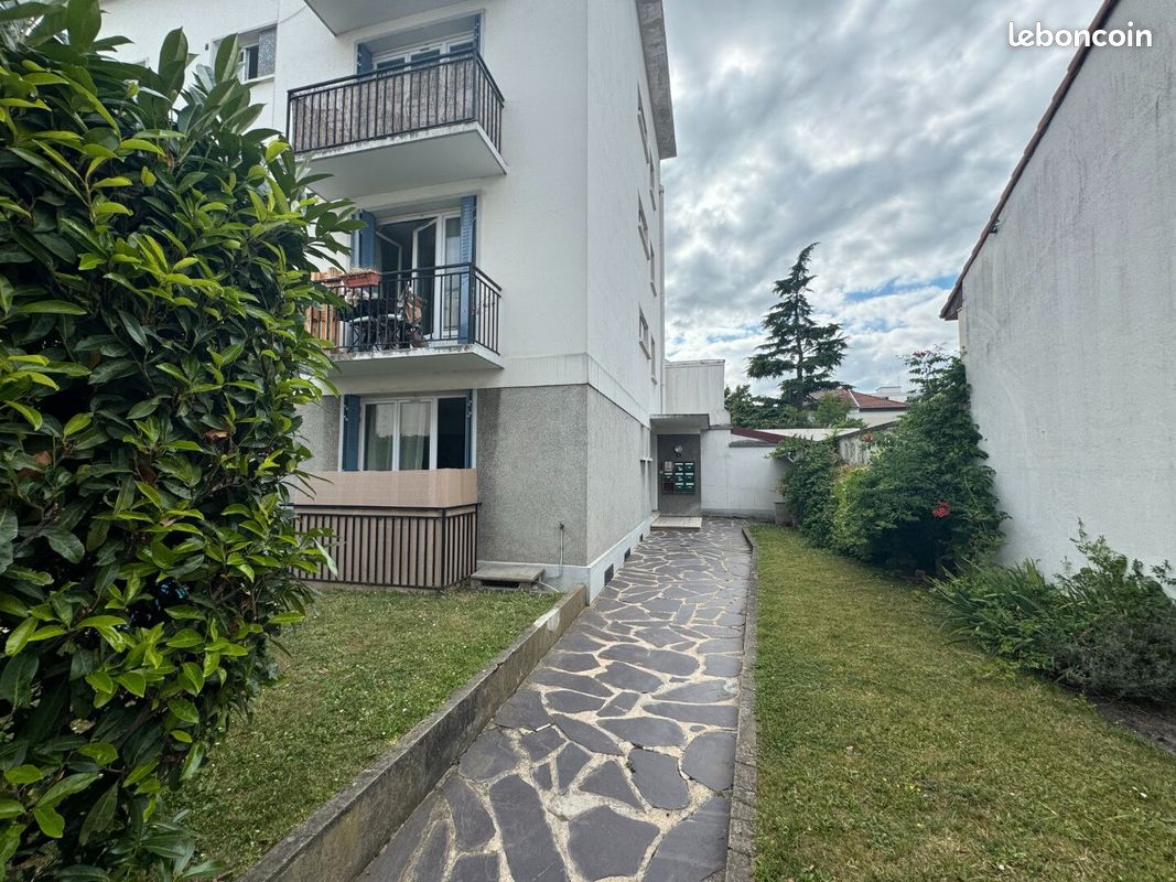 Appartement 1 pièce 40 m² · à Saint-Maur-des-Fossés · 40 m² · 865 €/mois