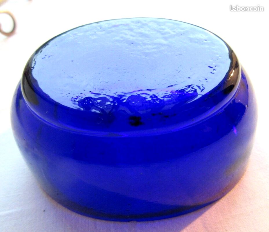 Baguier Napoléon III, Panier vide-poche en verre bleu cobalt, armature laiton (image 8)