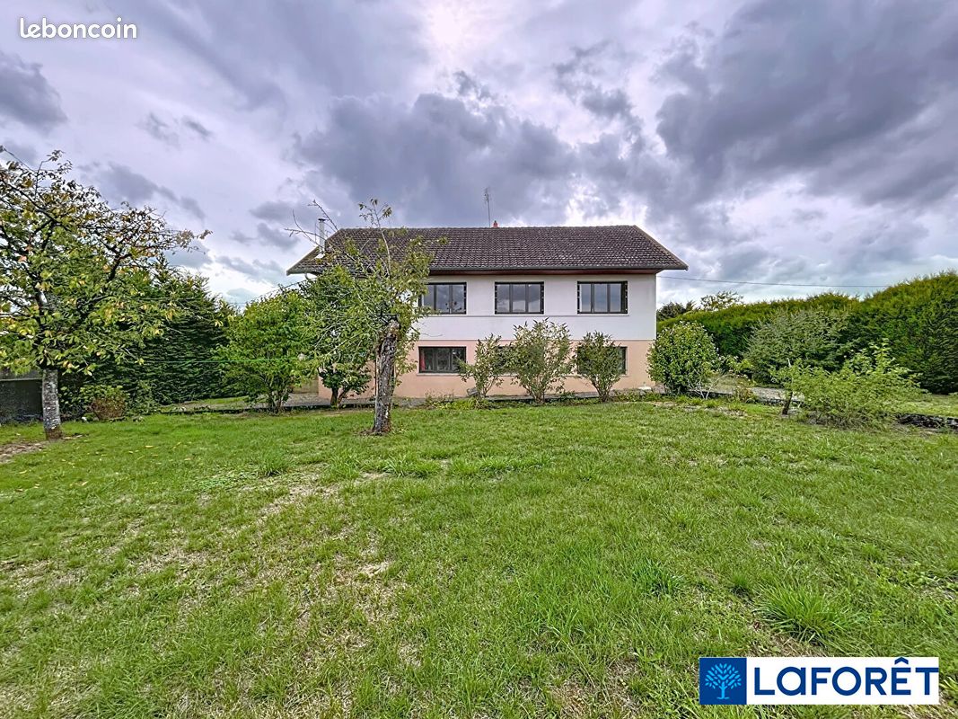 Maison 5 pièces 194 m² · à Saulx-le-Duc · 194 m² · 188 000 €