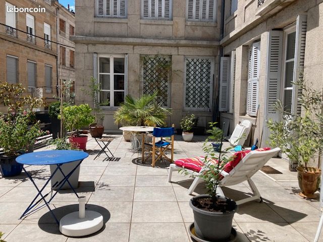 Appartement 5 pièces 176 m² · à Saint-Chamond · 176 m² · 235 000 €