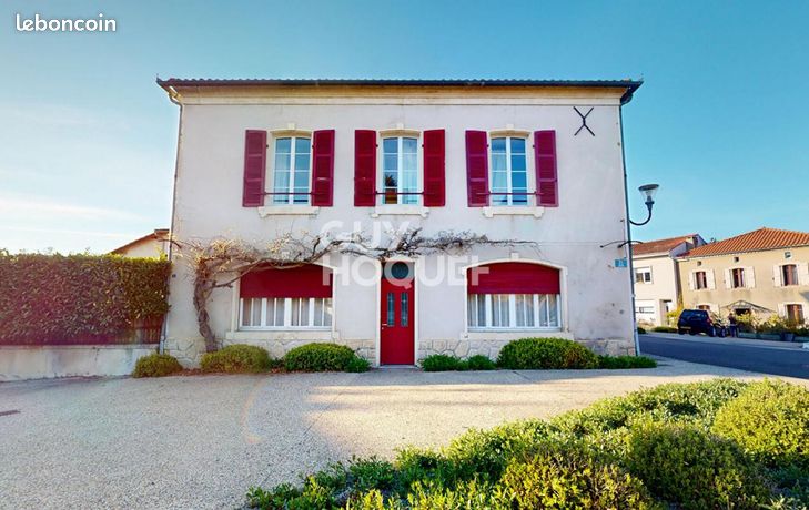 Maison 10 pièces 353 m²