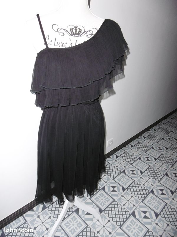Tenues de réveillon Noël / 1er de l'an / fêtes / cérémonie / robes / jupes / bustier (image 5)