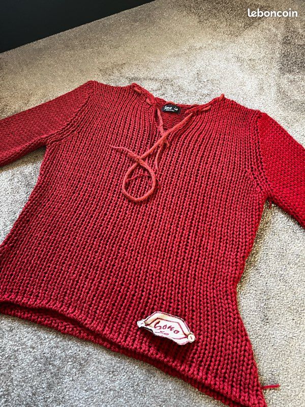 Joli pull rouge ajouré maille – Made in Italy – porté taille L (image 10)