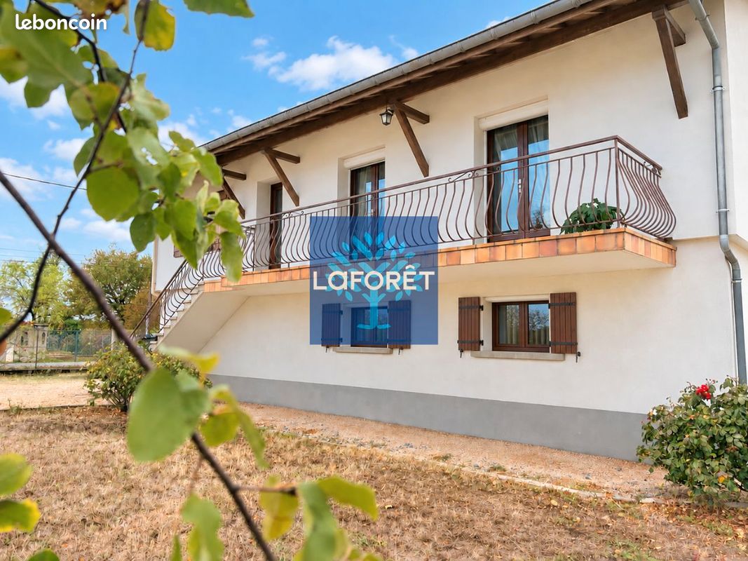 Maison 4 pièces 90 m² · à Feurs · 90 m² · 176 000 €