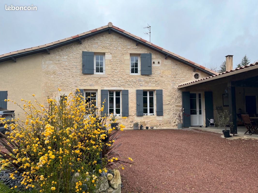 Maison 6 pièces 166 m² · à Saint-Sulpice-Et-Cameyrac · 166 m² · 399 000 €