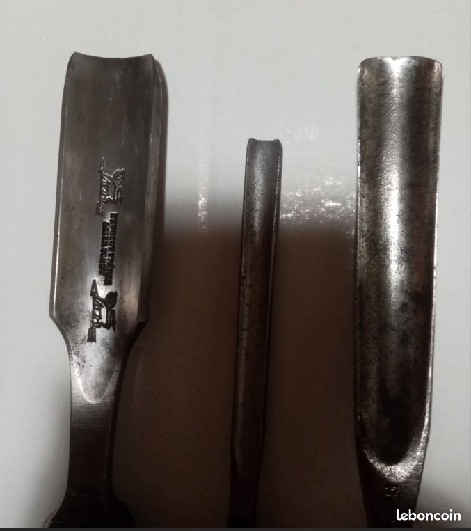 Lot 3 gouges sculpture (image 2)