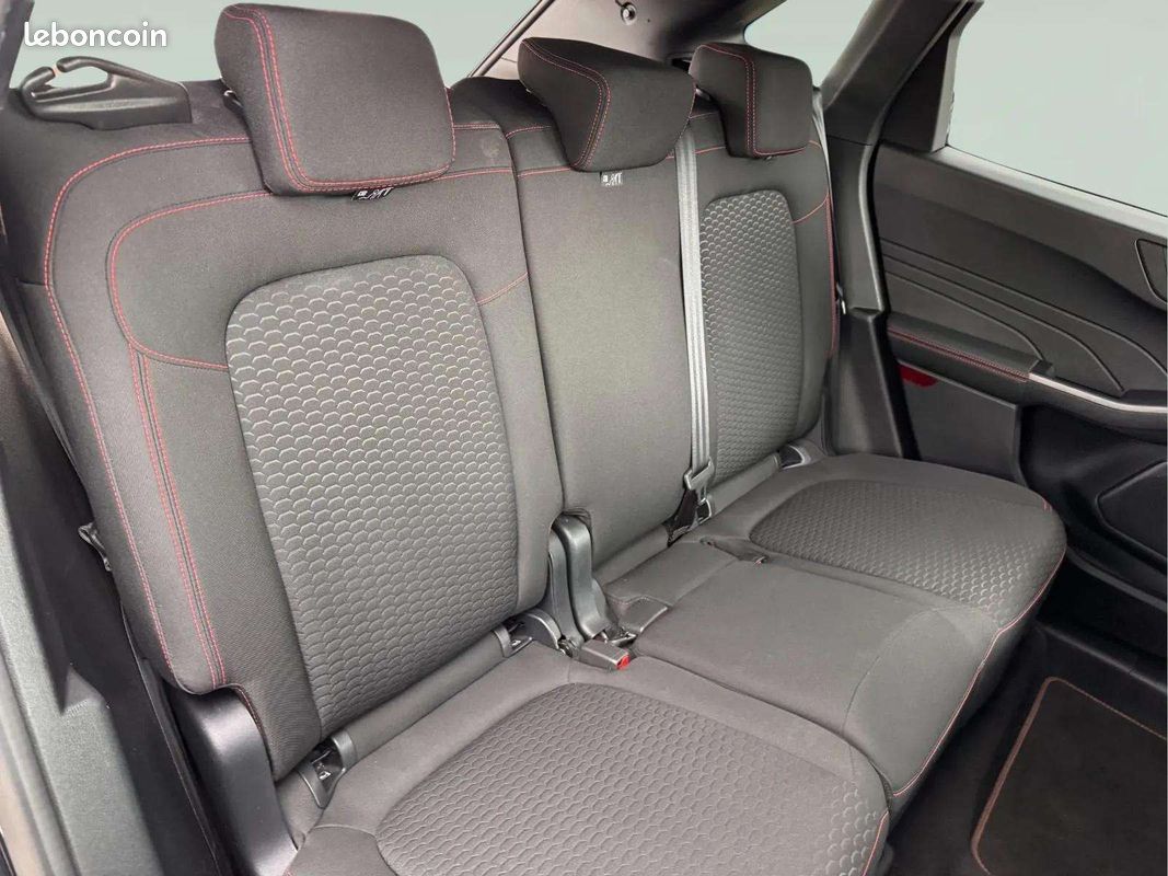FORD Kuga 2.5 Hybrid FlexFuel E85 ST-Line X * Caméra * Navigation * CarPlay * Pack Hiver * Garantie * TVA (image 16)