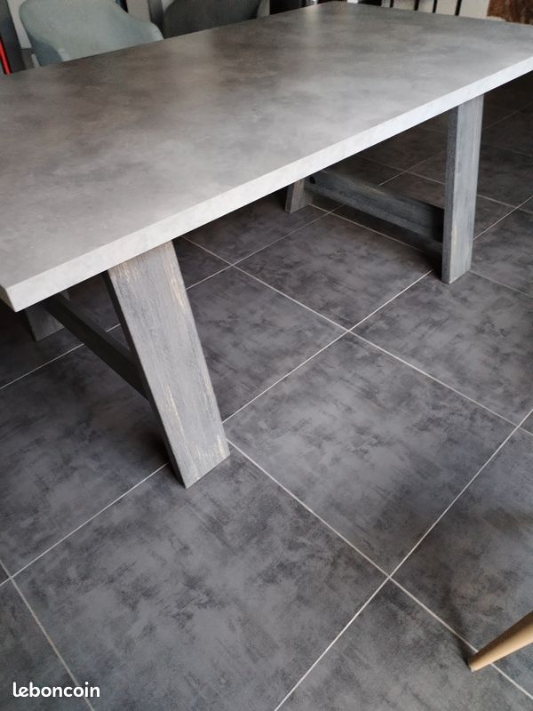 Table à manger gris béton (image 4)