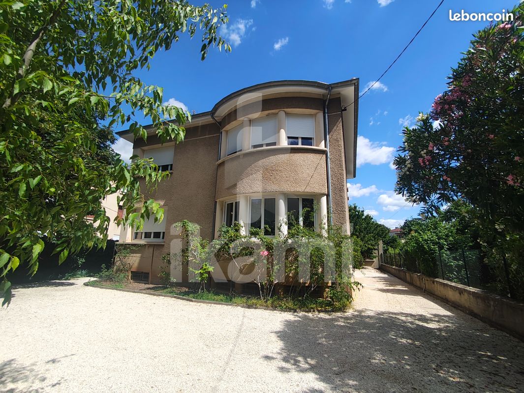 Maison 6 pièces 173 m² · à Romans-sur-Isère · 173 m² · 365 000 €