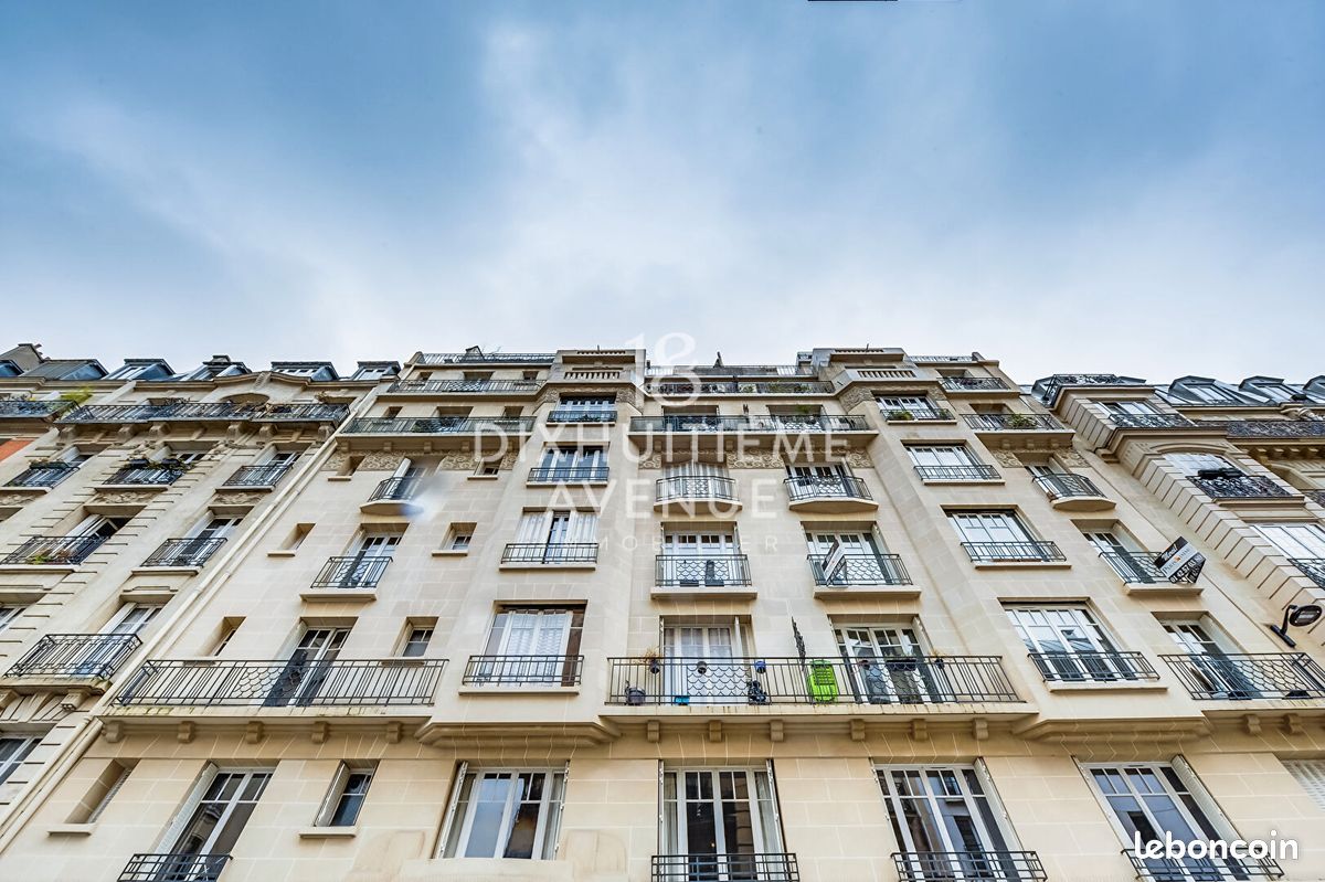 Appartement 1 pièce 23 m² · à Paris · 23 m² · 242 000 €