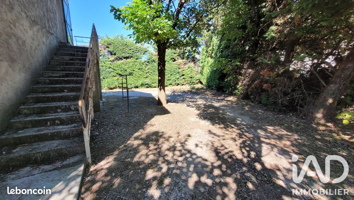 Appartement 2 pièces 80 m² · à Maubec · 80 m² · 850 €/mois