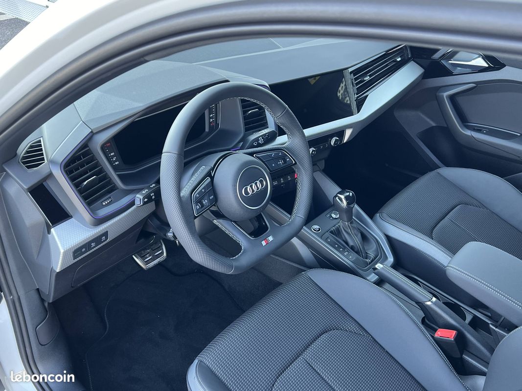 AUDI A1 Sportback 30 TFSI 116 ch S tronic 7 S Line Plus (image 7)