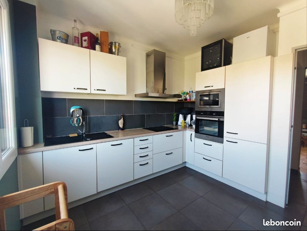 Appartement 3 pièces 73 m² · à Ajaccio · 73 m² · 1 120 €