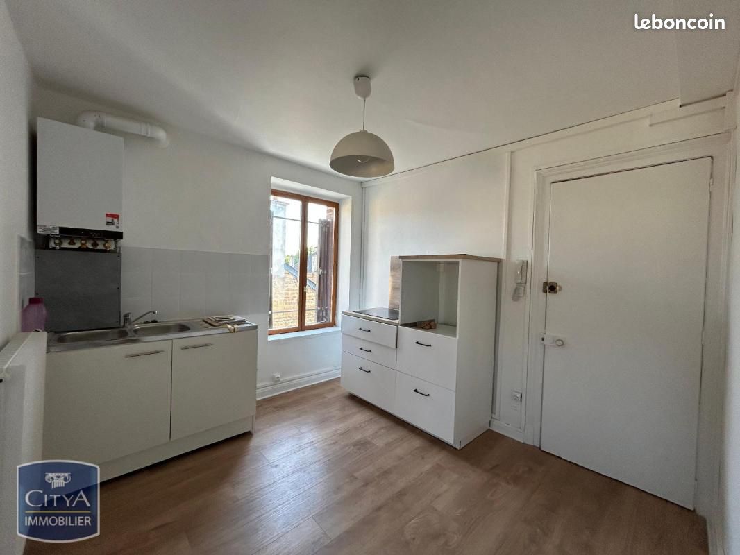 Appartement 2 pièces 44 m² · à Sedan · 44 m² · 415 €