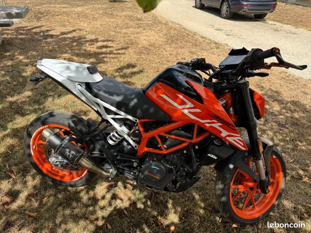 KTM 390 Duke Motos