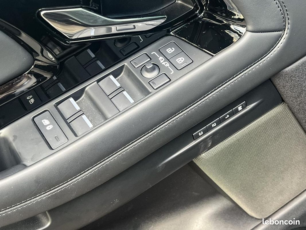 Land-rover Range Rover Evoque 1.5 P300e 309ch R-Dynamic Autobiography AWD BVA Mark III (image 24)