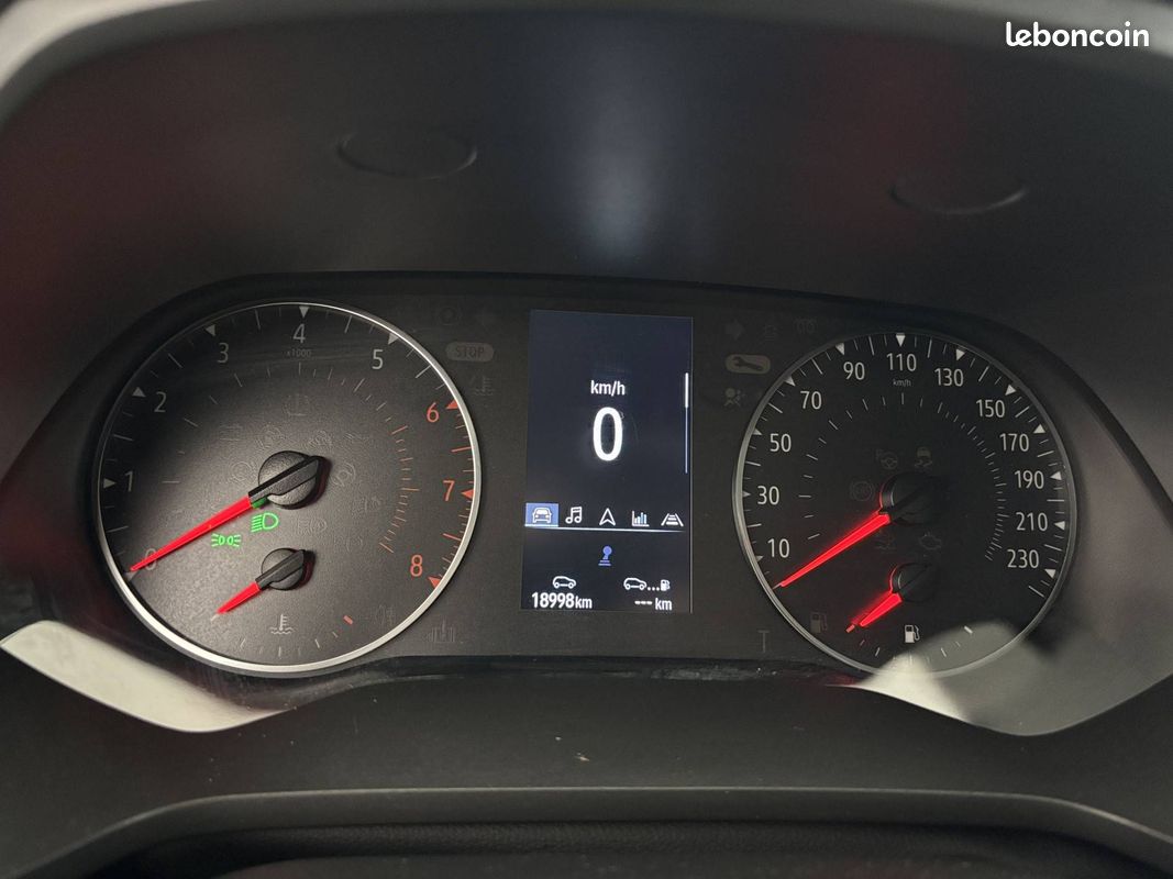 RENAULT Captur TCe 90 Evolution (image 17)