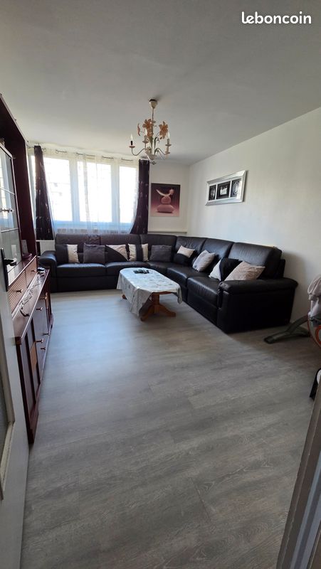 Appartement 4 pièces 73 m² · à Saint-Étienne · 73 m² · 69 000 €