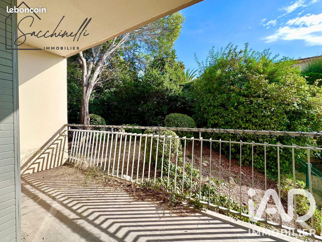 Appartement 2 pièces 48 m² · à Six-Fours-les-Plages · 48 m² · 890 €/mois